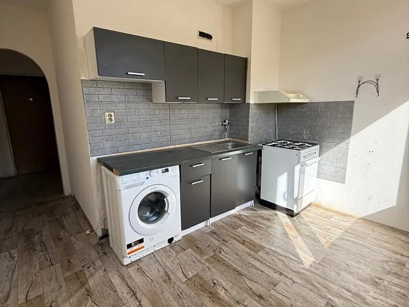 Prodej bytu 2+1 62 m² Holešická, Chomutov